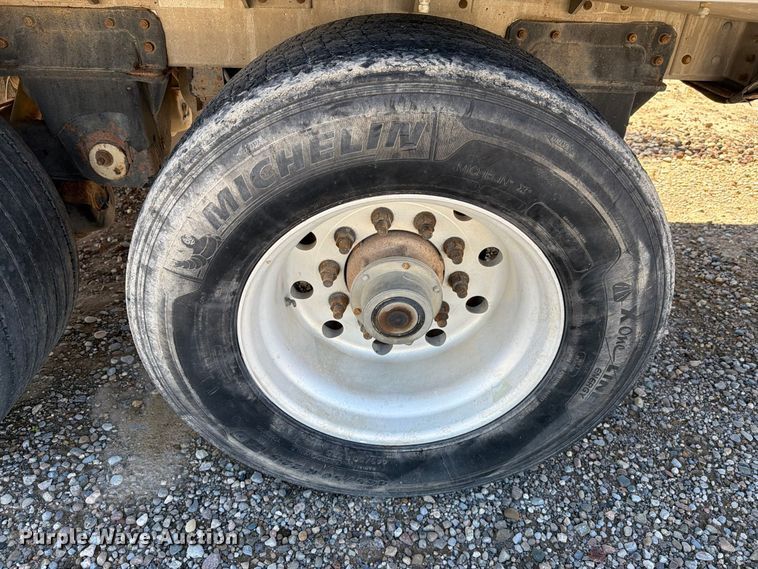 image for item DV8736 2007 Wilson Trailer Co. DWG-550WB grain trailer