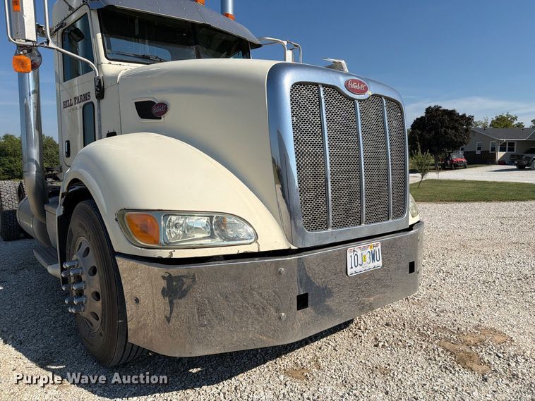 image for item DZ4707 2007 Peterbilt 386 semi truck