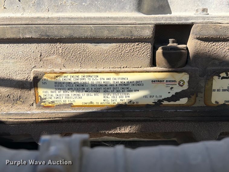 image for item DZ4938 1994 White GMC WB semi truck