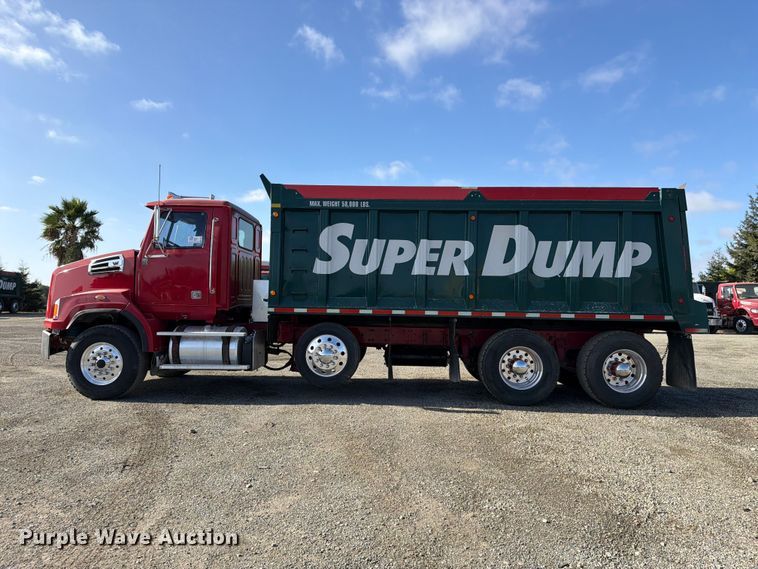 image for item EA0031 2013 Western Star 4700 dump truck