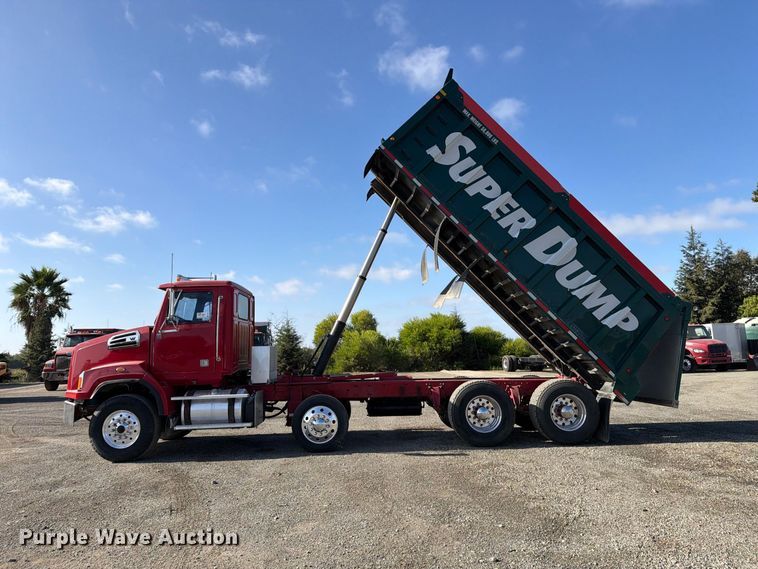 image for item EA0031 2013 Western Star 4700 dump truck