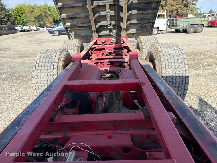 image for item EA0031 2013 Western Star 4700 dump truck