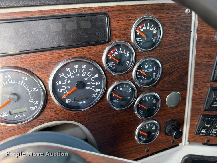 image for item EA0031 2013 Western Star 4700 dump truck