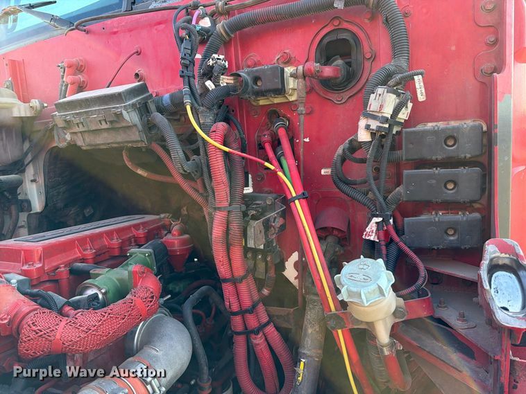 image for item EA0031 2013 Western Star 4700 dump truck