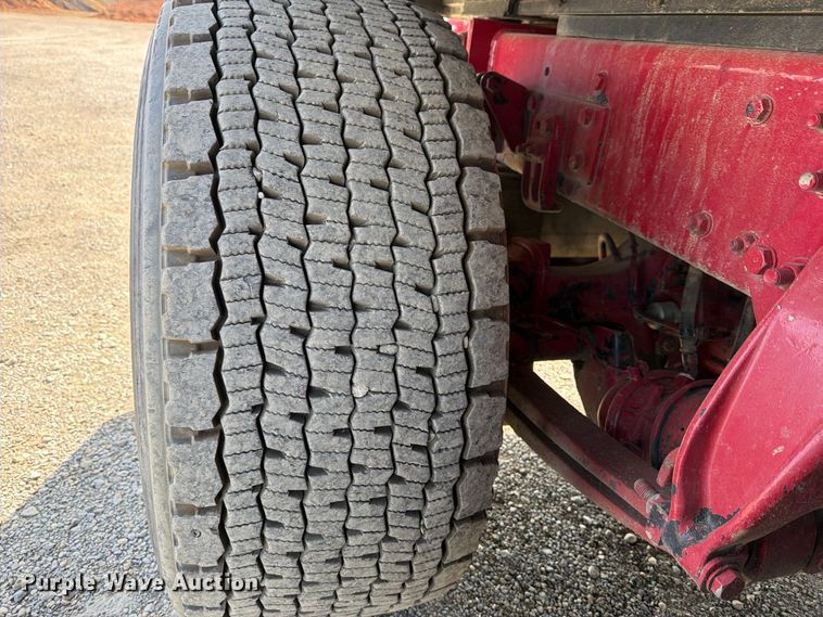 image for item EA0031 2013 Western Star 4700 dump truck