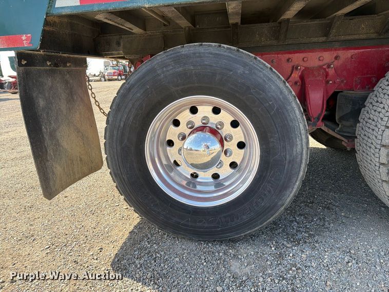image for item EA0031 2013 Western Star 4700 dump truck
