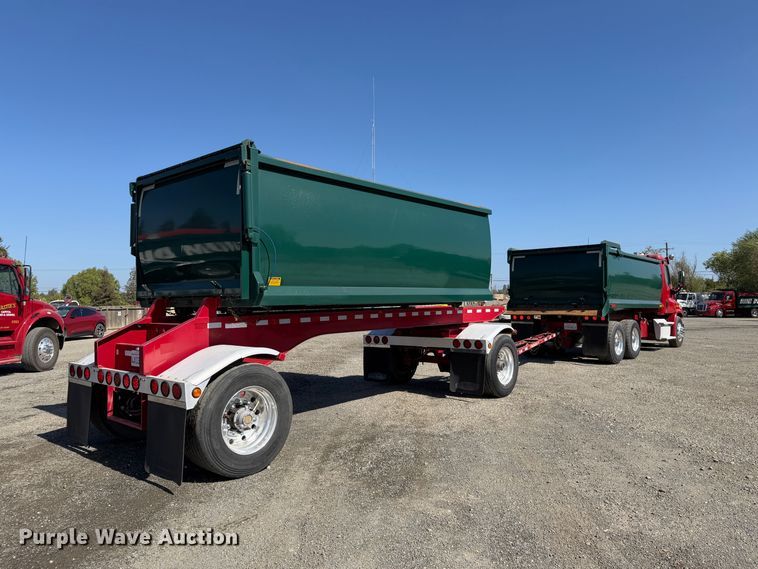 image for item EA0032 2014 Freightliner Cascadia dump truck