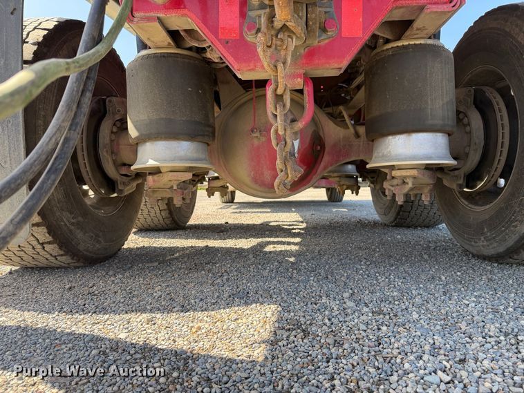 image for item EA0032 2014 Freightliner Cascadia dump truck