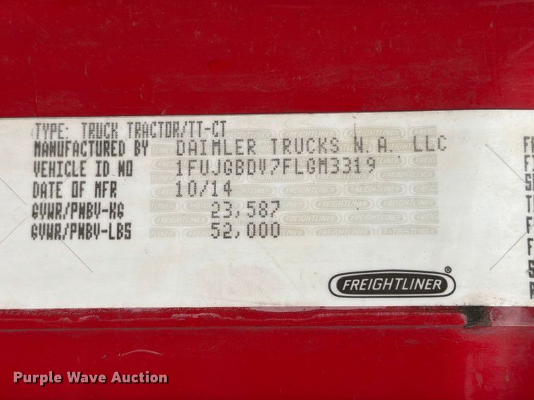 image for item EA7390 2015 Freightliner Cascadia semi truck