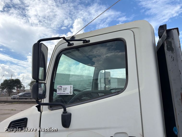 image for item EA7391 2008 Hino 185 flatbed truck