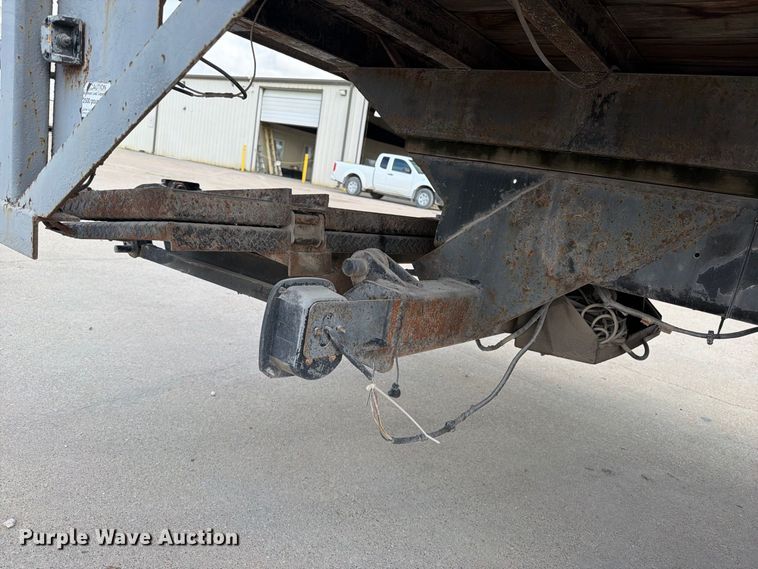 image for item EA7391 2008 Hino 185 flatbed truck