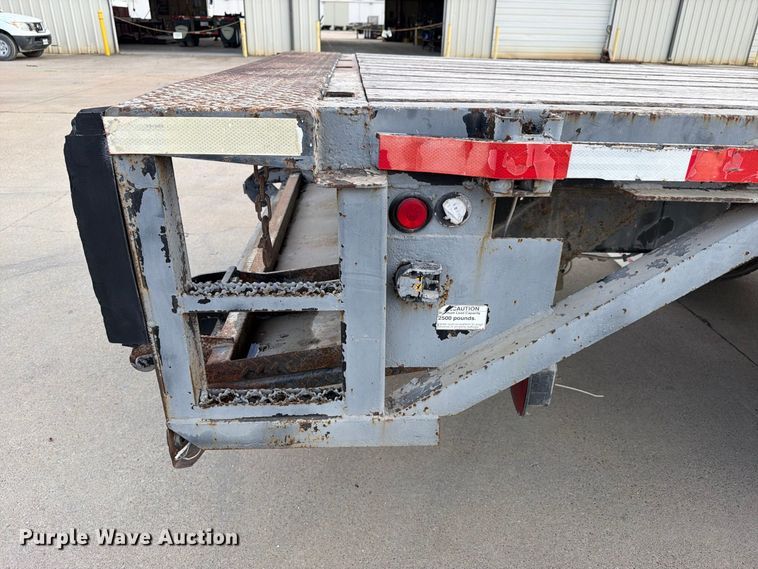 image for item EA7391 2008 Hino 185 flatbed truck