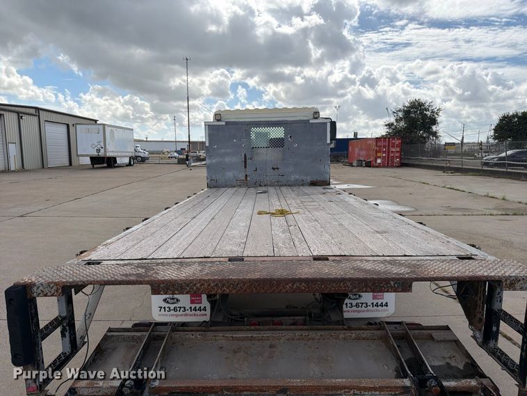 image for item EA7391 2008 Hino 185 flatbed truck