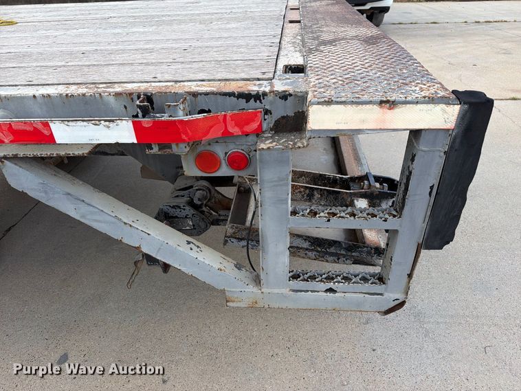 image for item EA7391 2008 Hino 185 flatbed truck