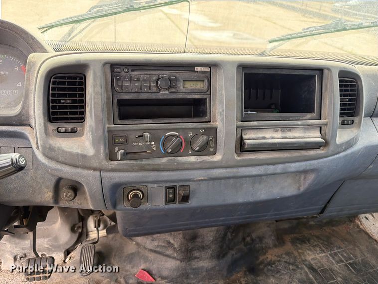 image for item EA7391 2008 Hino 185 flatbed truck