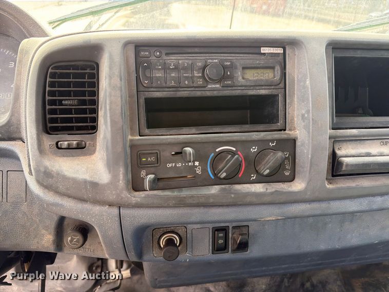 image for item EA7391 2008 Hino 185 flatbed truck