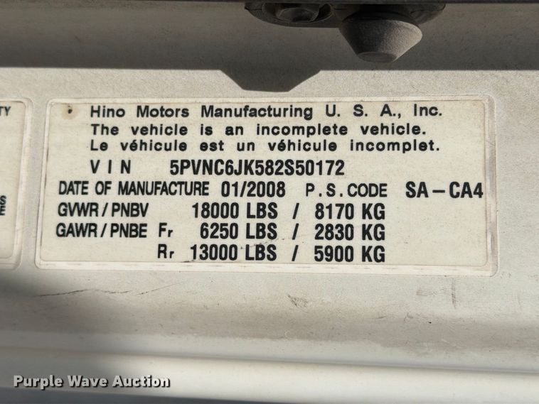 image for item EA7391 2008 Hino 185 flatbed truck