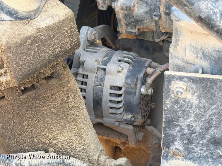 image for item EA7403 2000 Mack RD688S hook lift truck