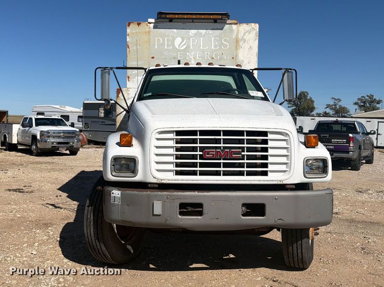 image for item EI7775 2000 GMC C6500 utility / service truck