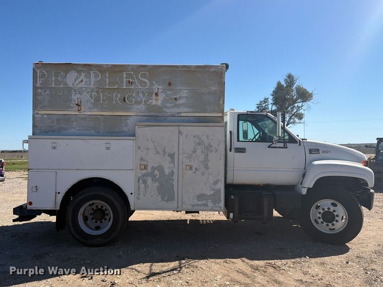 image for item EI7775 2000 GMC C6500 utility / service truck