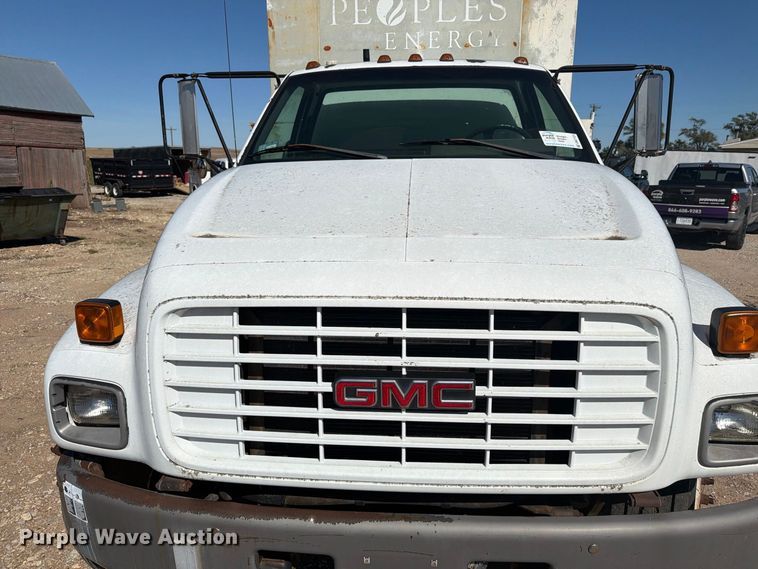 image for item EI7775 2000 GMC C6500 utility / service truck