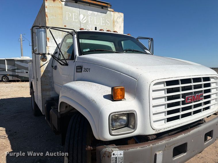 image for item EI7775 2000 GMC C6500 utility / service truck