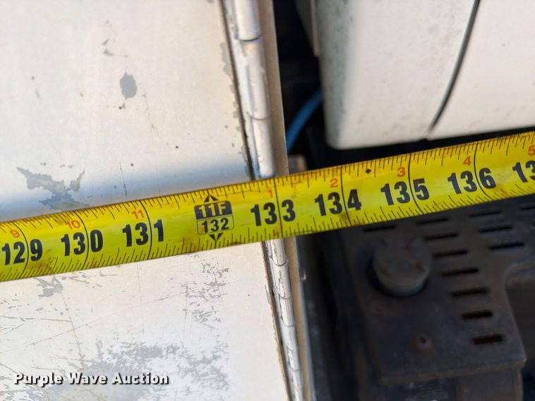 image for item EI7775 2000 GMC C6500 utility / service truck