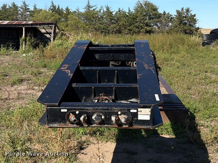 image for item EI7776 2000 Trail King TK110HDC lowboy equipment trailer