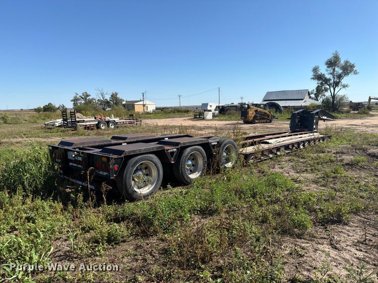 image for item EI7776 2000 Trail King TK110HDC lowboy equipment trailer