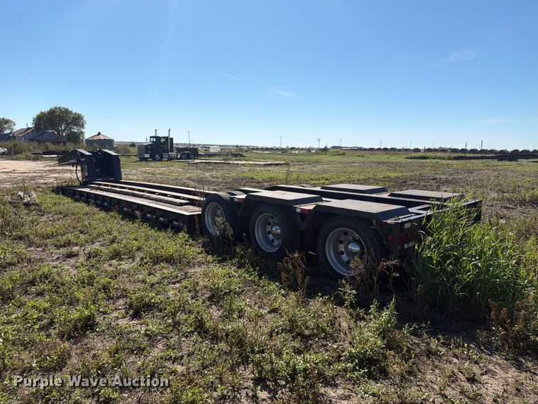 image for item EI7776 2000 Trail King TK110HDC lowboy equipment trailer