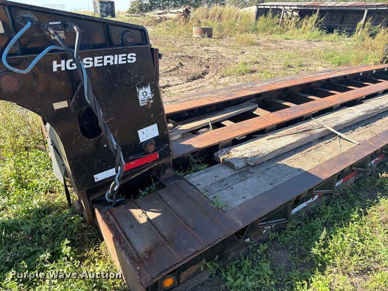 image for item EI7776 2000 Trail King TK110HDC lowboy equipment trailer