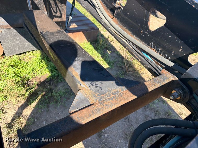 image for item EI7776 2000 Trail King TK110HDC lowboy equipment trailer