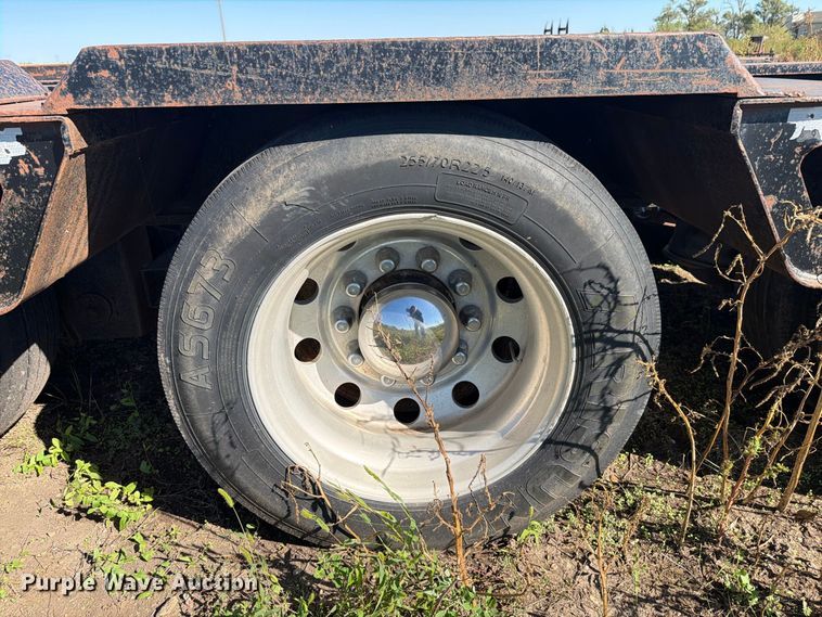 image for item EI7776 2000 Trail King TK110HDC lowboy equipment trailer