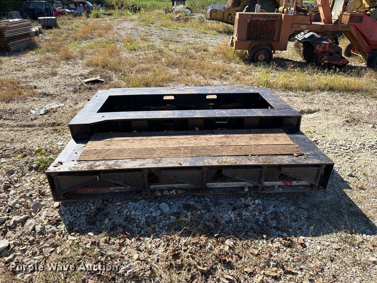 image for item EI7776 2000 Trail King TK110HDC lowboy equipment trailer