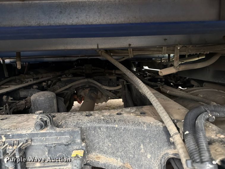image for item EI7820 2019 Kenworth T680 semi truck