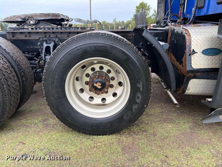 image for item EI7820 2019 Kenworth T680 semi truck