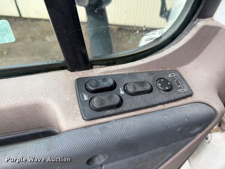 image for item EI7821 2012 Freightliner Cascadia 125 semi truck