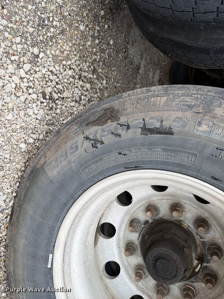 image for item EI7824 1989 Timpte grain trailer