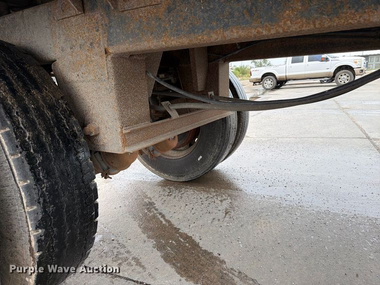 image for item EI7825 1995 Timpte grain trailer