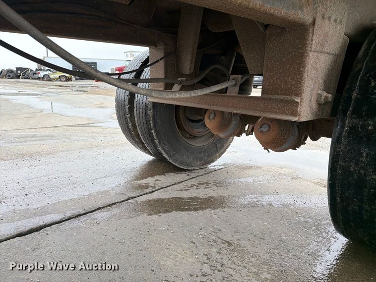 image for item EI7825 1995 Timpte grain trailer