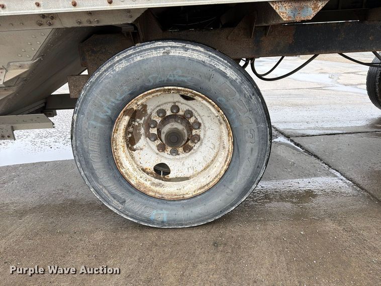 image for item EI7825 1995 Timpte grain trailer