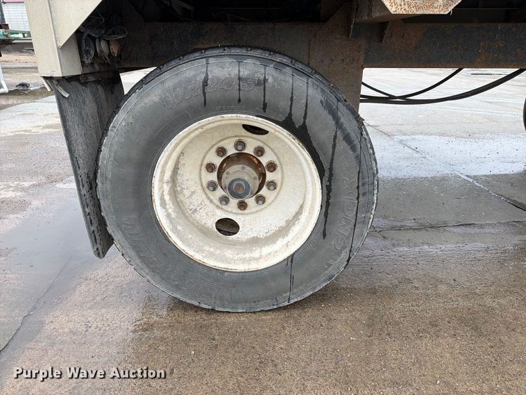 image for item EI7825 1995 Timpte grain trailer