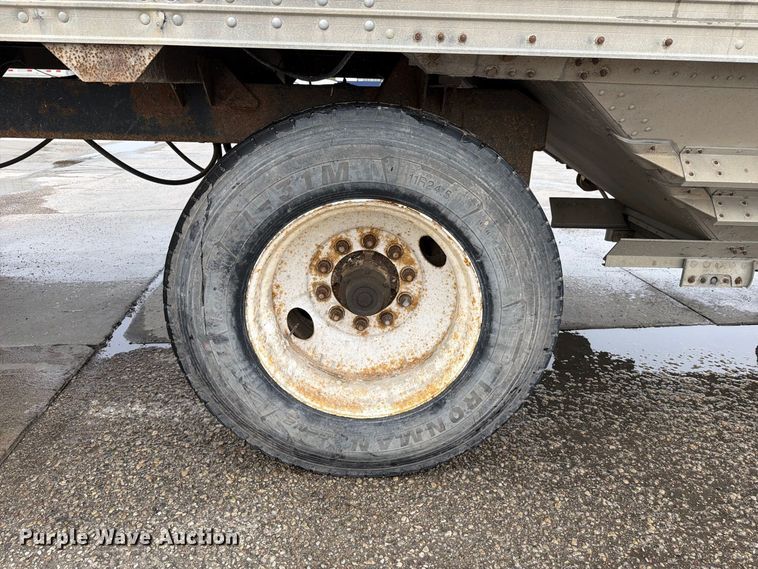 image for item EI7825 1995 Timpte grain trailer