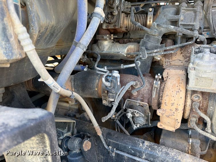 image for item EO8793 2019 Kenworth T880 semi truck