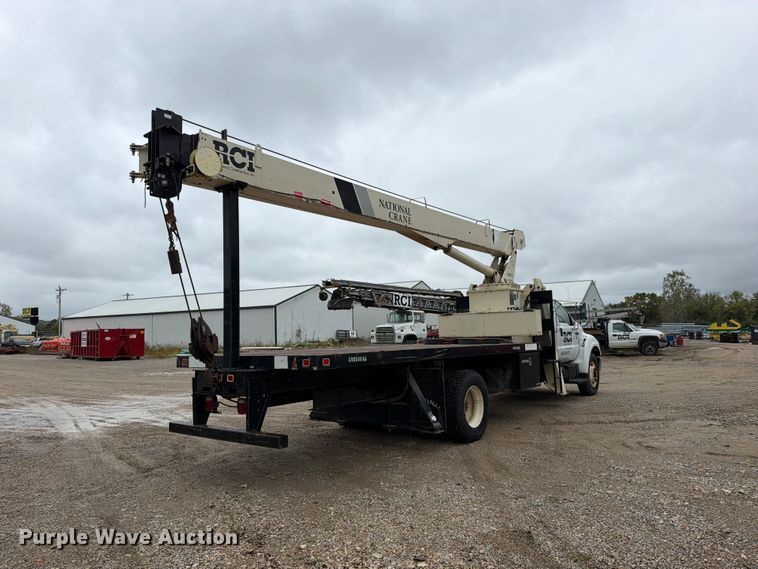 image for item EO8807 2007 Ford F750 Super Duty XL crane truck