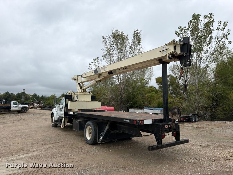 image for item EO8807 2007 Ford F750 Super Duty XL crane truck