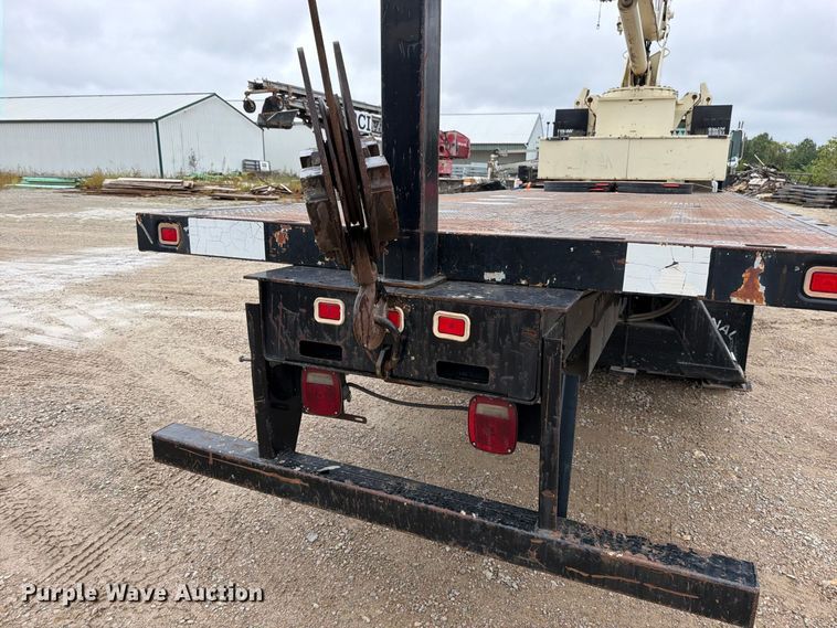 image for item EO8807 2007 Ford F750 Super Duty XL crane truck