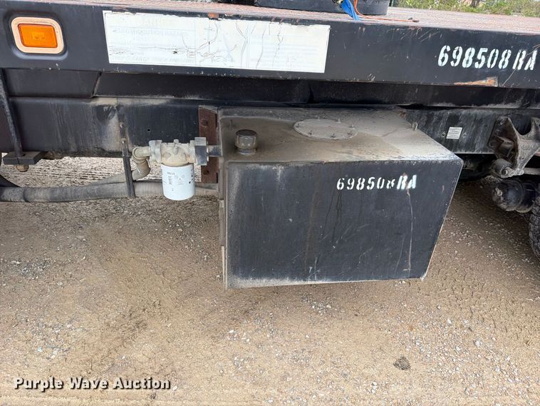 image for item EO8807 2007 Ford F750 Super Duty XL crane truck