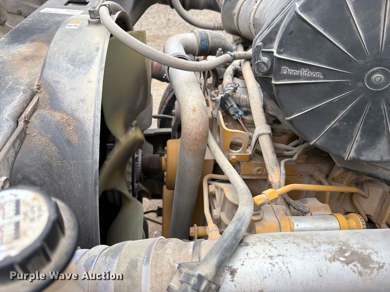 image for item EO8807 2007 Ford F750 Super Duty XL crane truck