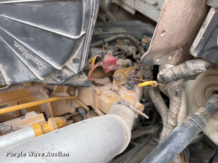 image for item EO8807 2007 Ford F750 Super Duty XL crane truck